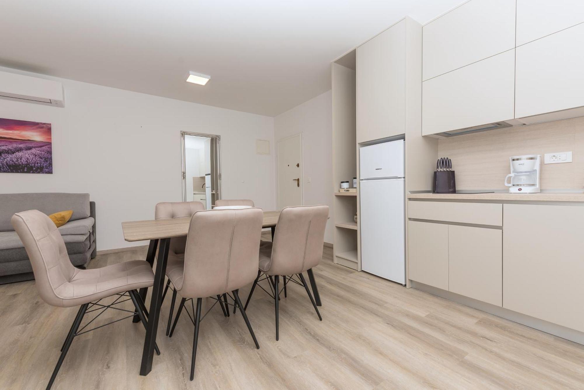 Apartments By The Sea Makarska - 19134 部屋 写真